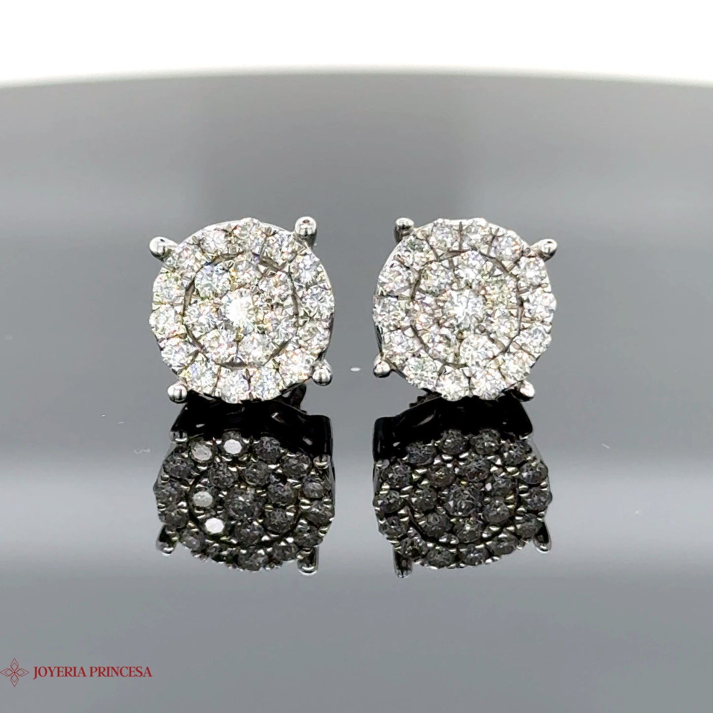 Aretes de oro blanco con diamantes de 14 quilates