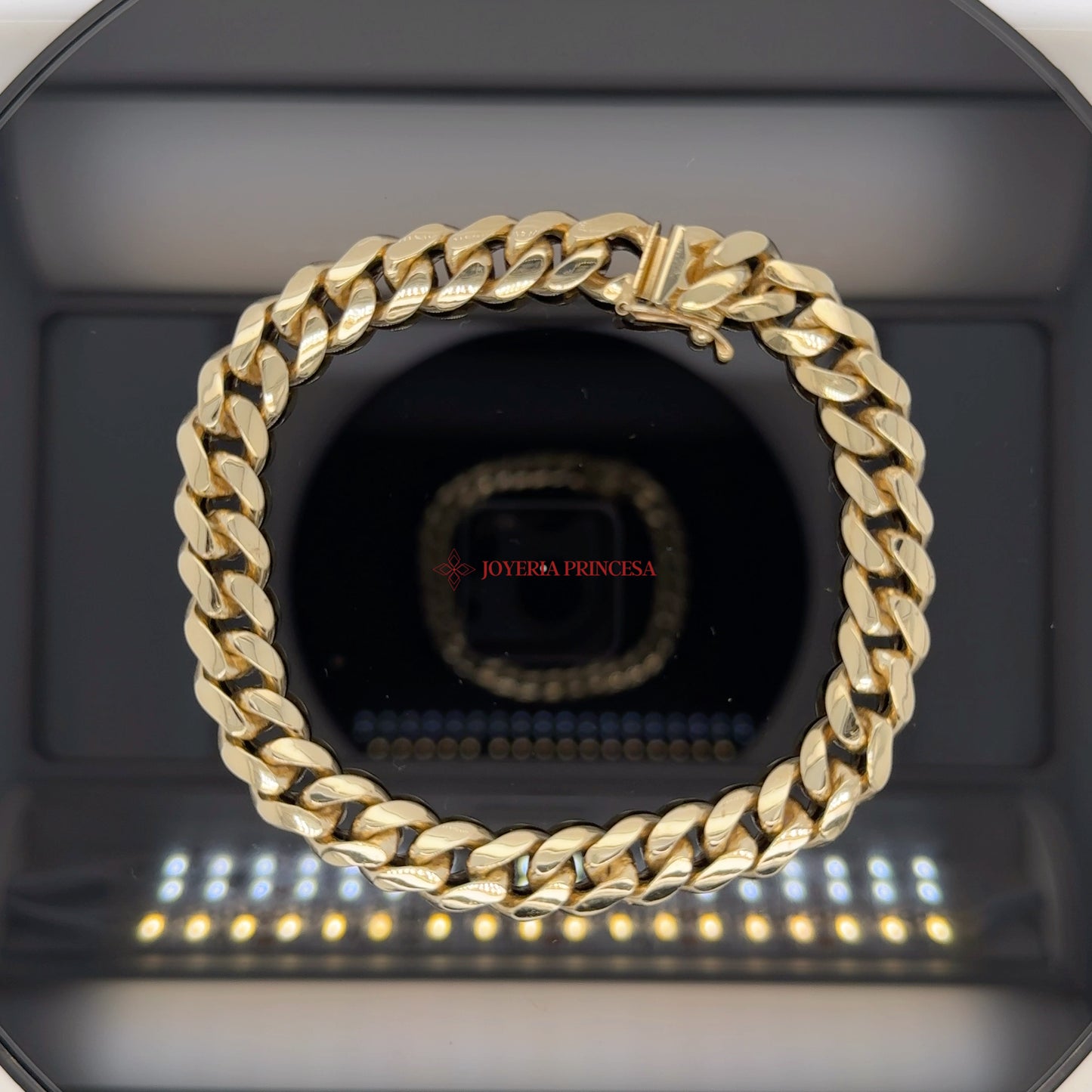Pulsera de eslabones cubanos de 10 quilates