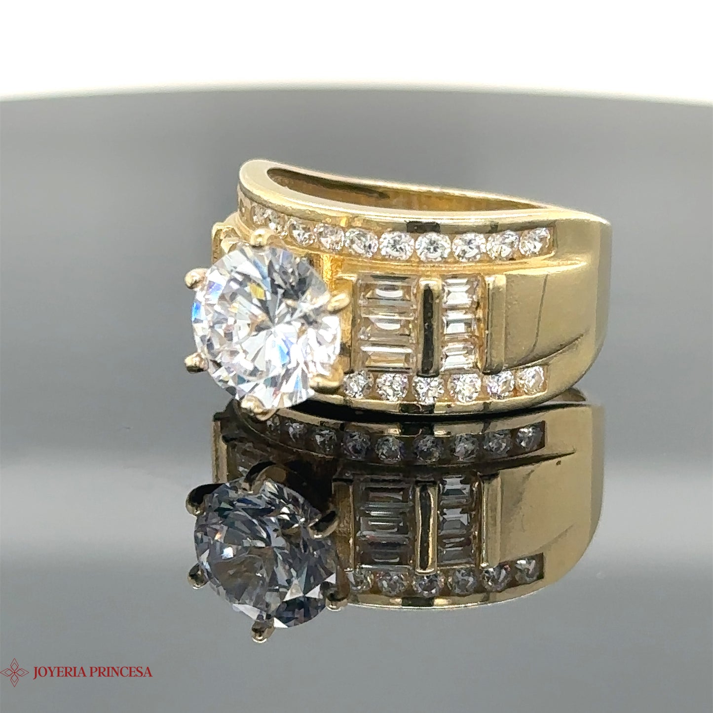 Anillo de compromiso con circonita de 14 quilates