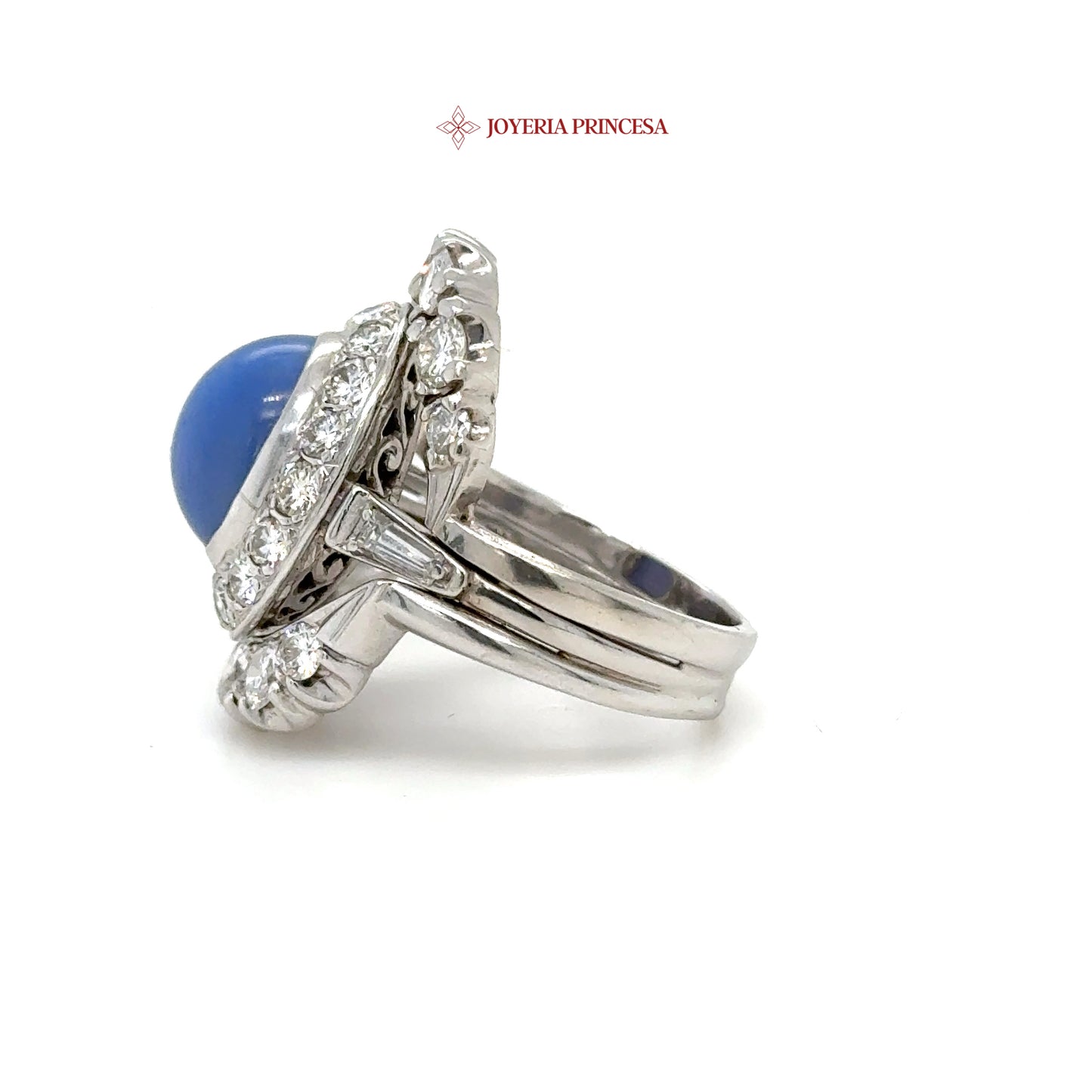 Anillo de oro blanco con zafiro estrella azul de 14 quilates y diamantes naturales