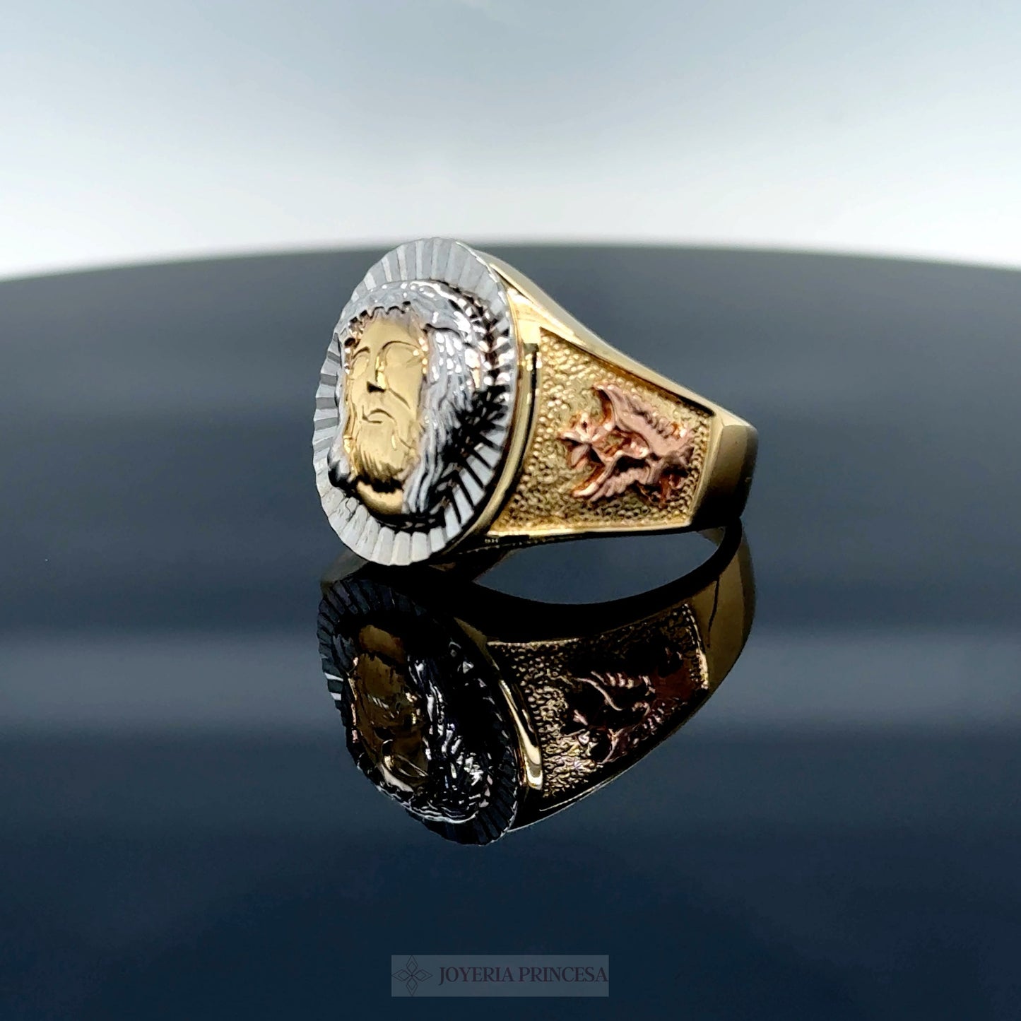 Anillo Jesús 14K talla diamante