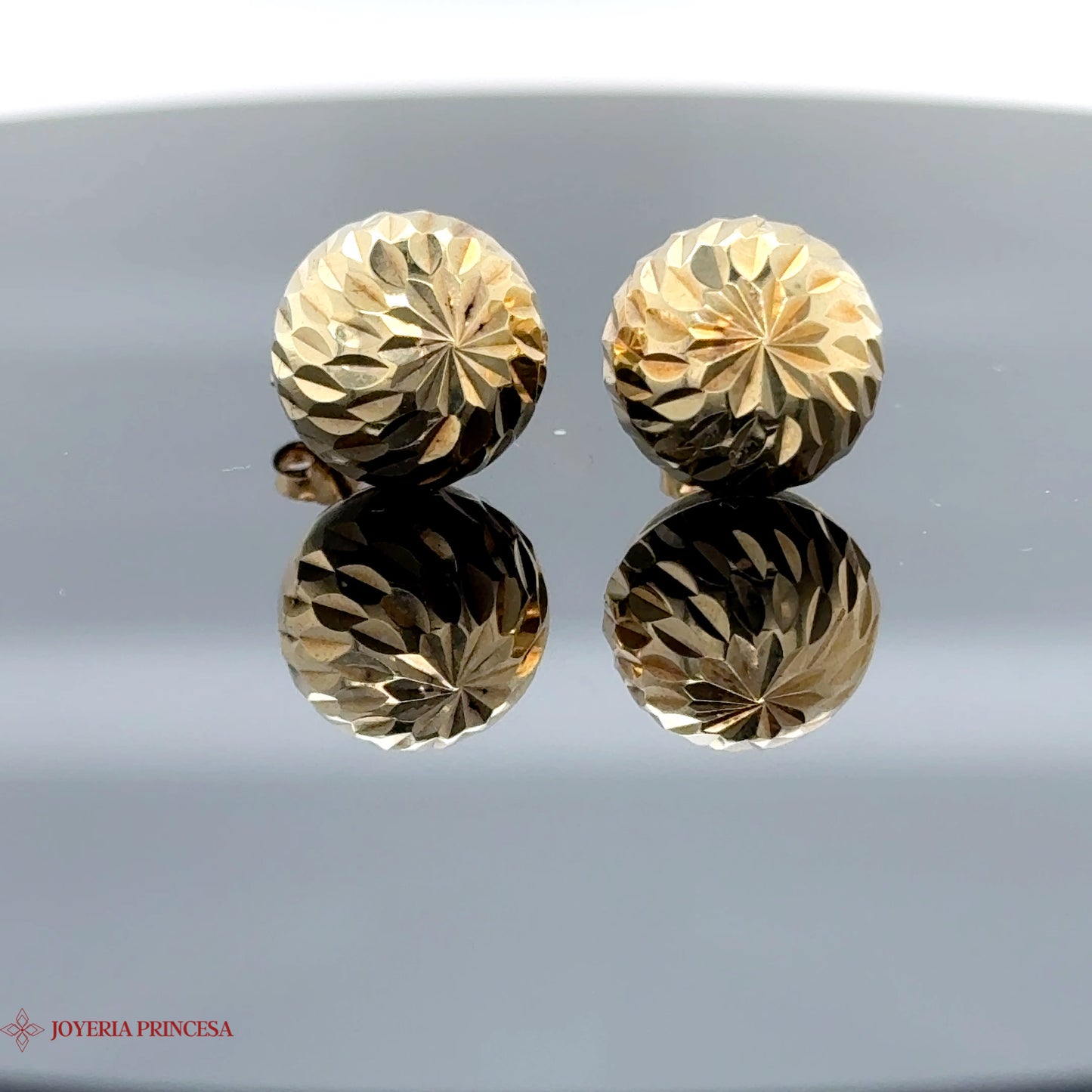 Aretes de oro de 14 quilates Corte-diamante