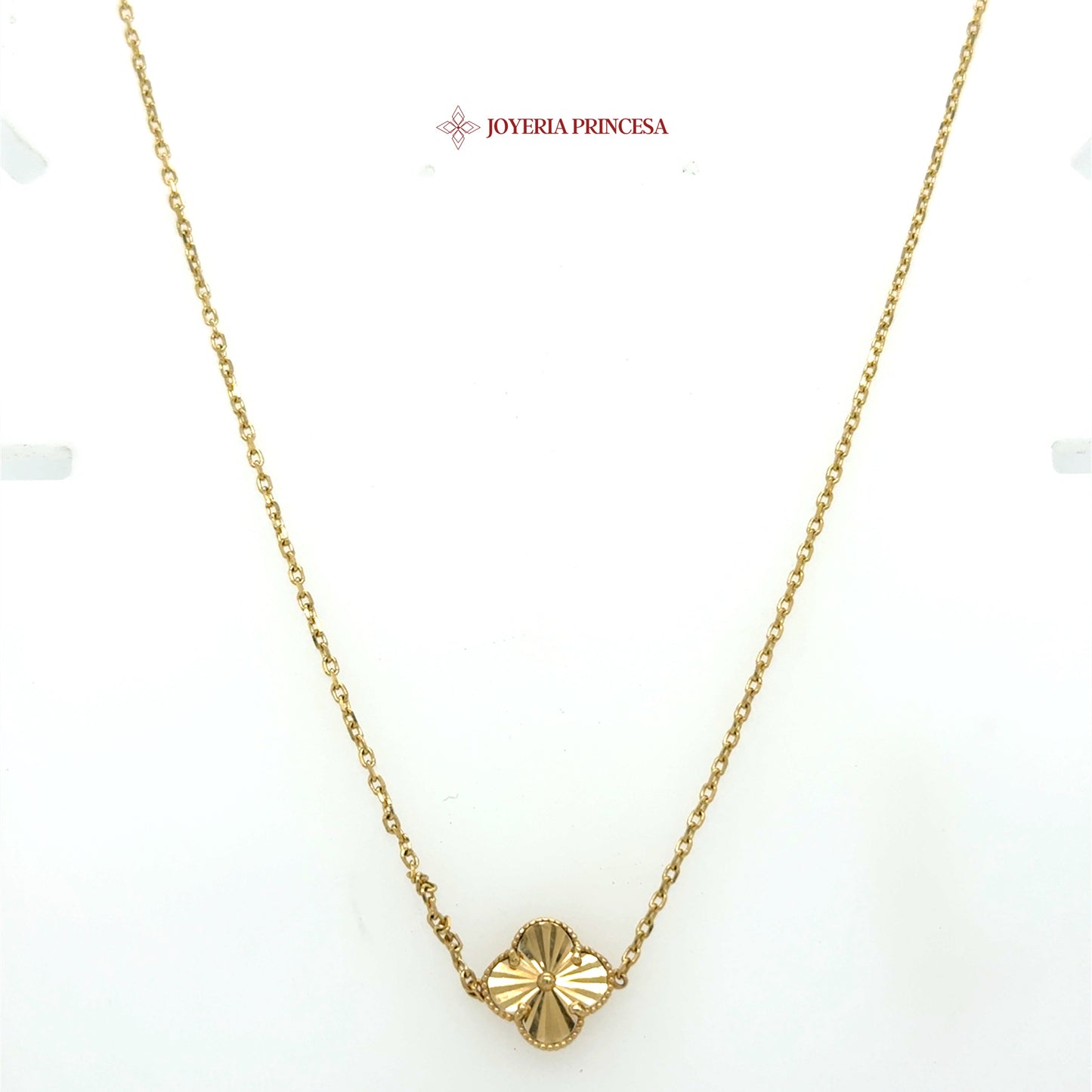 14K 18in Elegant Gold Cable Necklace with Clover Pendant