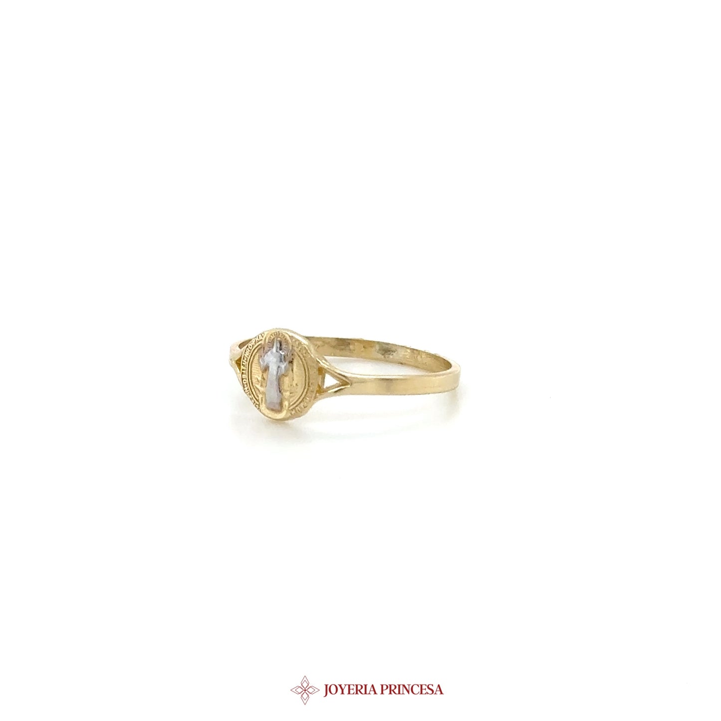 14K Gold Oval Stone Ring with Elegant Design