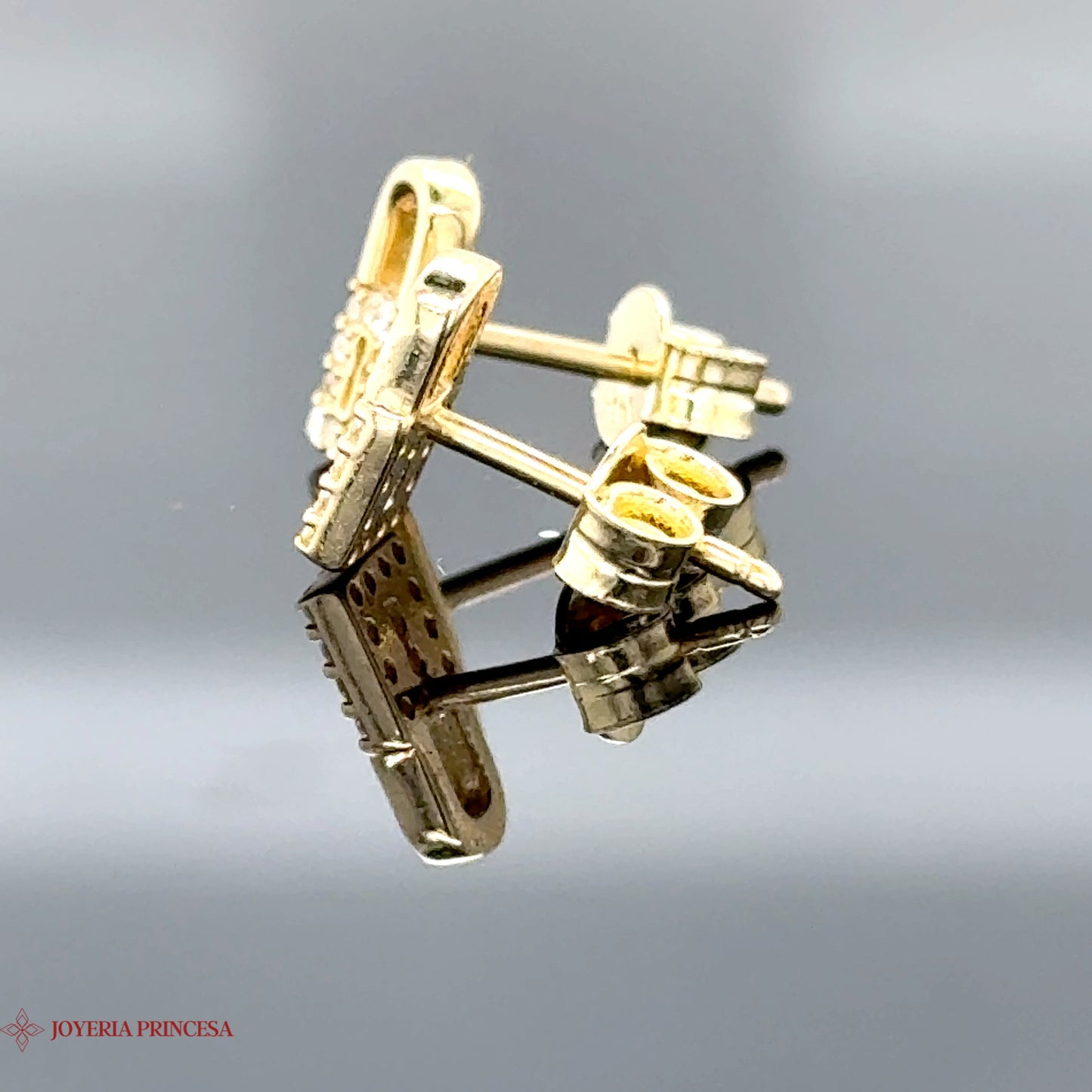 Aretes de oro de 14 quilates Lock & Sparkle