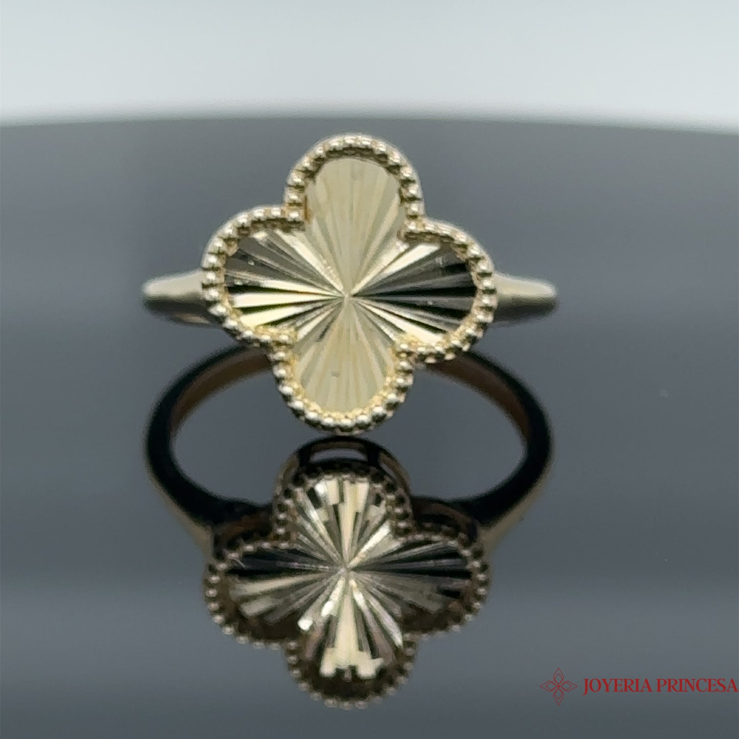 Anillo Alhambra Corte Diamante 14K