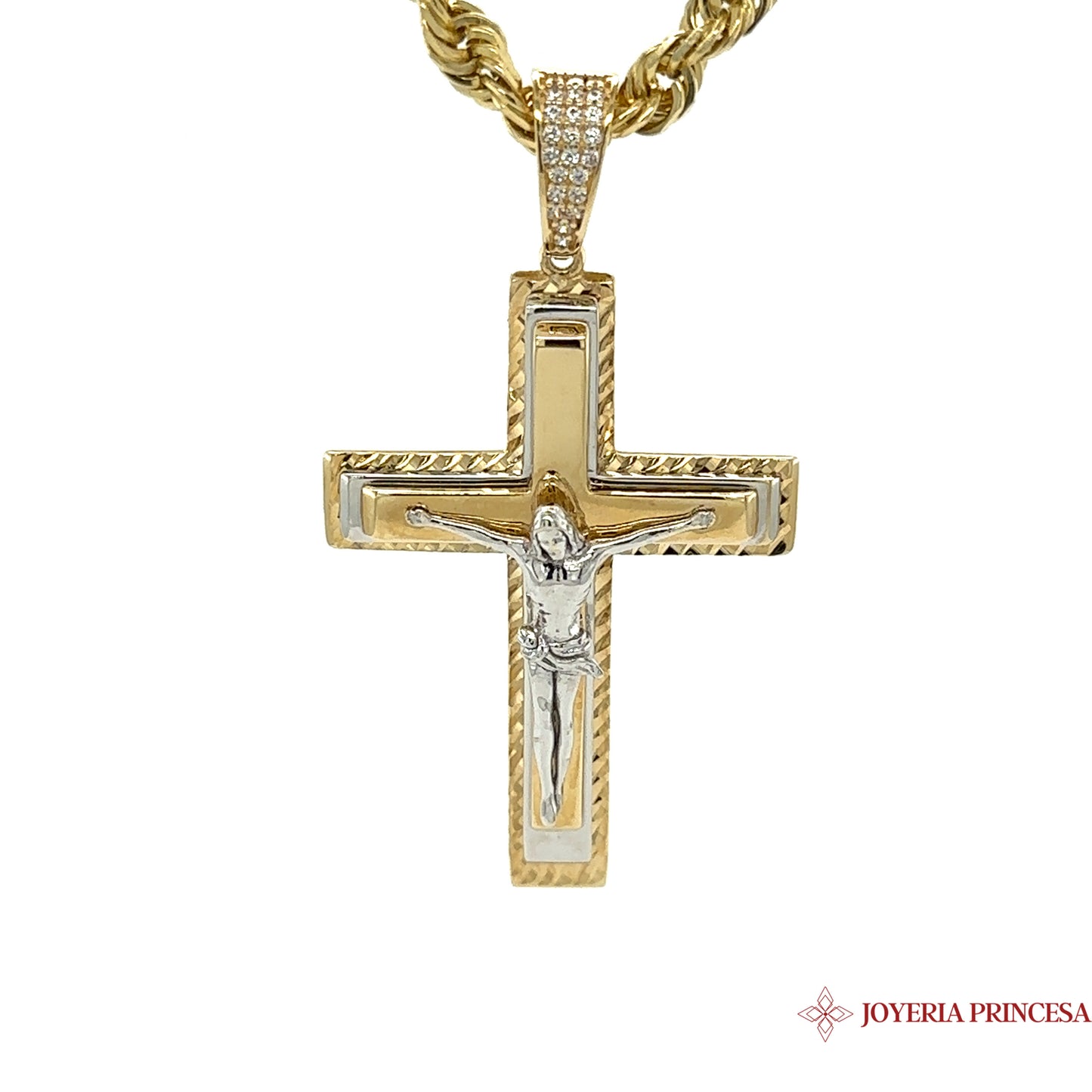 Crucifijo de oro y blanco de 14 quilates de tres capas