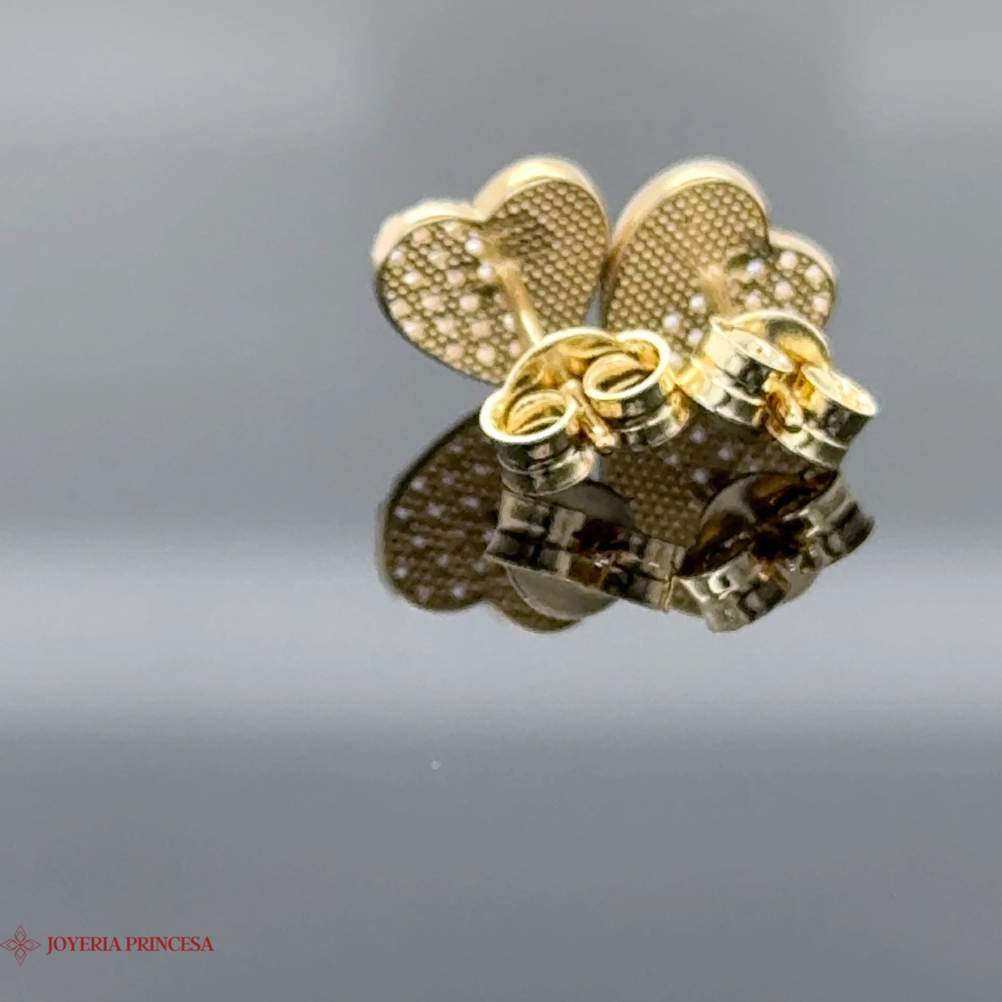 Aretes Heartfelt Radiance