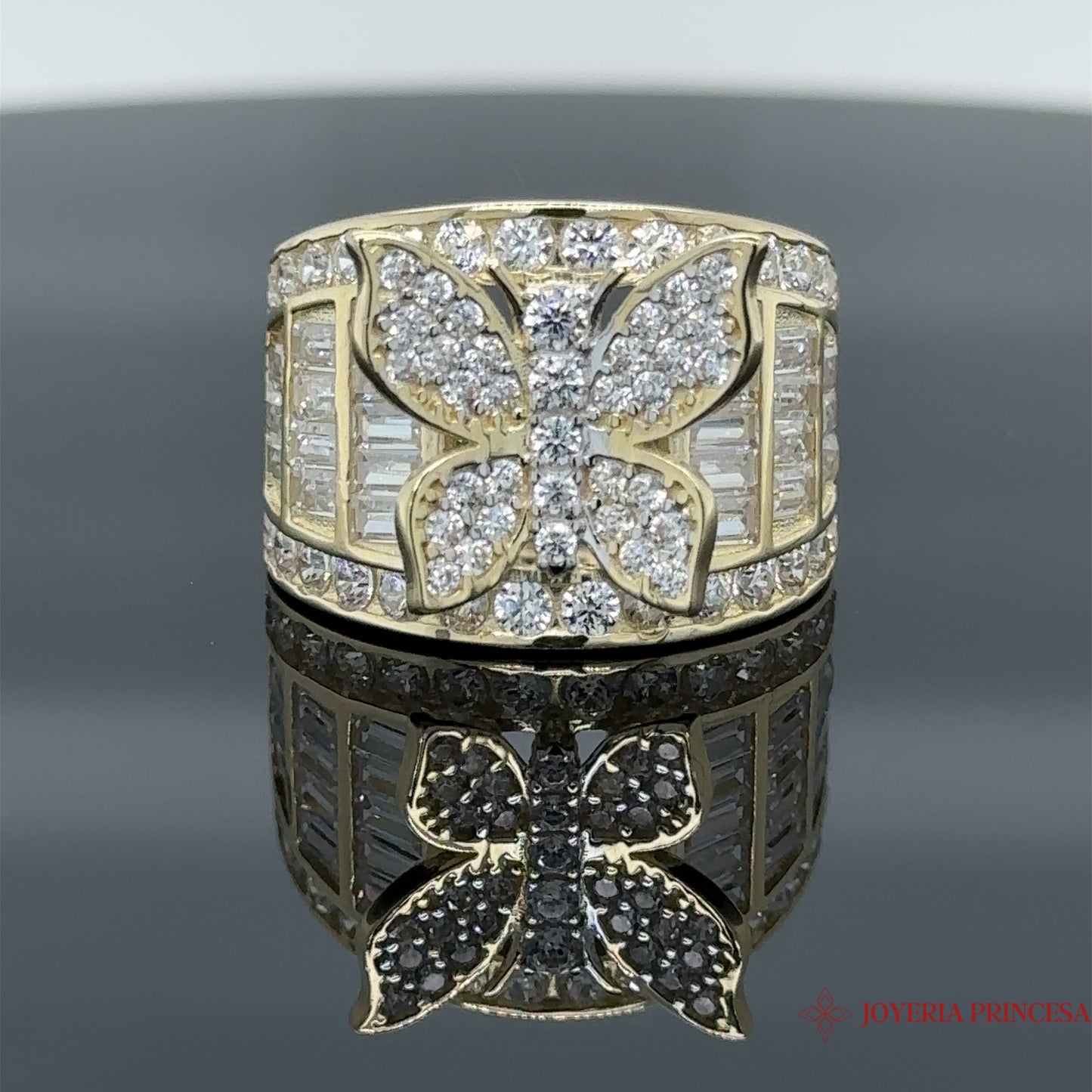 Anillo de mariposa con circonita de 14 quilates