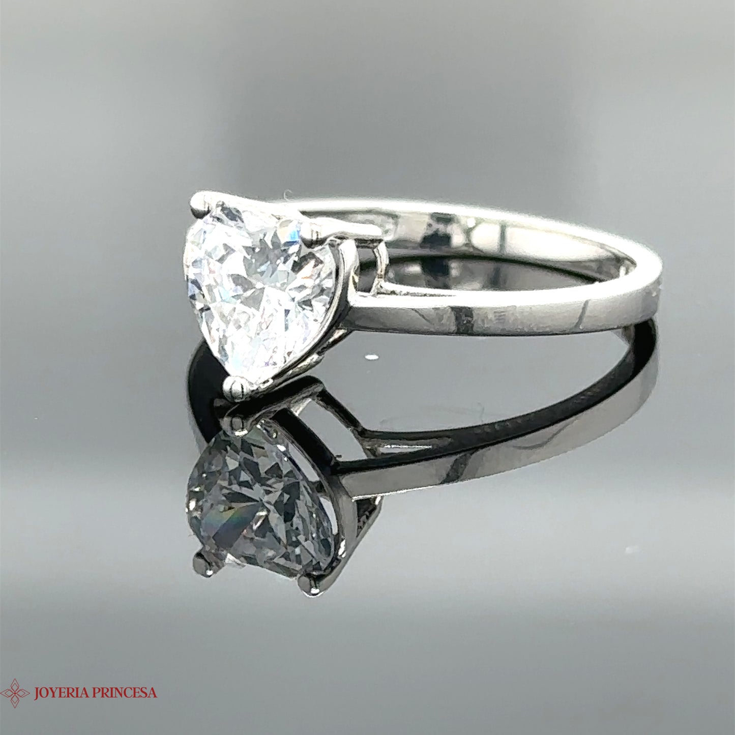 Anillo de compromiso Corazón 14K