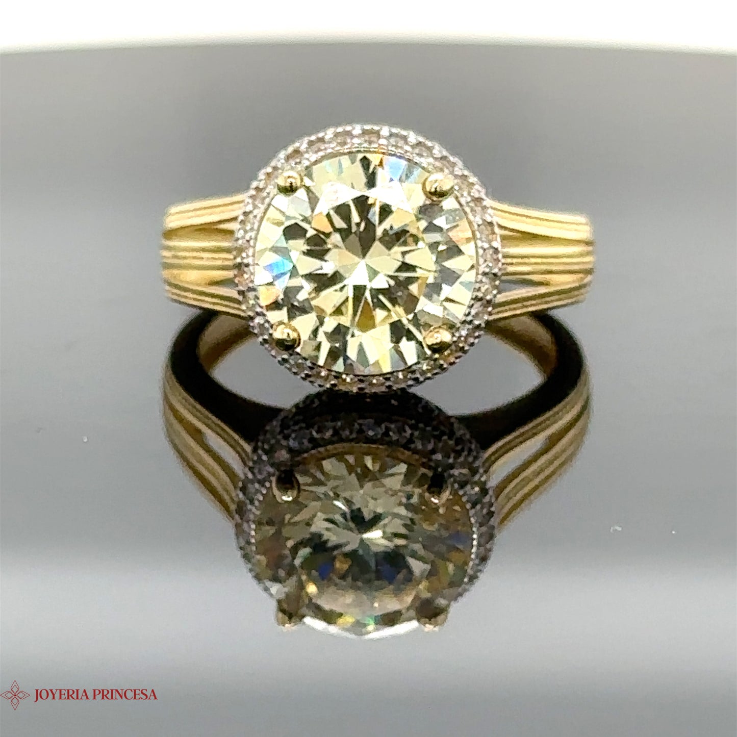 Anillo de compromiso de 14 quilates con circonita amarilla canaria