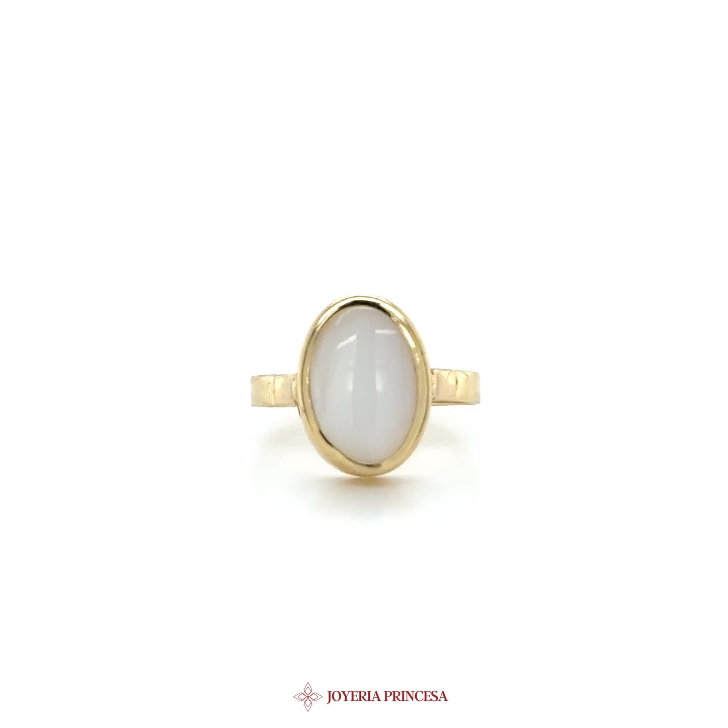 14K Gold Oval Stone Ring with White Motif