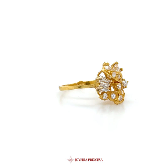 14K Gold Floral Motif Ring with Simulated Diamonds