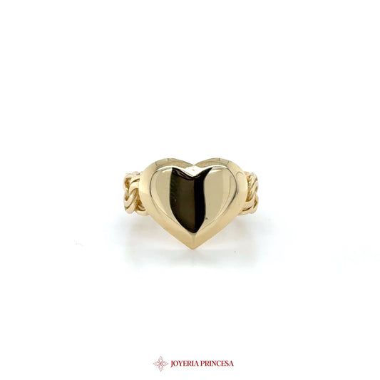 14K Gold Heart Ring with Elegant Band Design