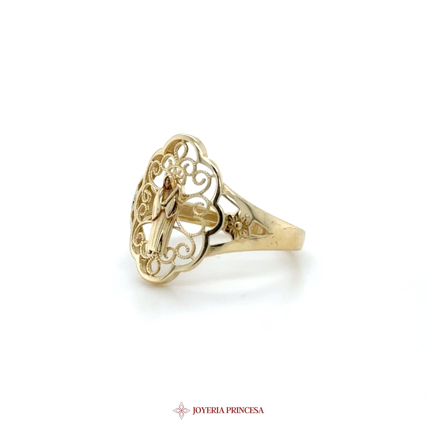 14K Gold Filigree Ring with Elegant Motif