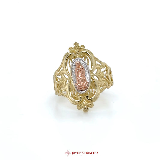 14K Gold Vintage Cameo Ring with Intricate Design