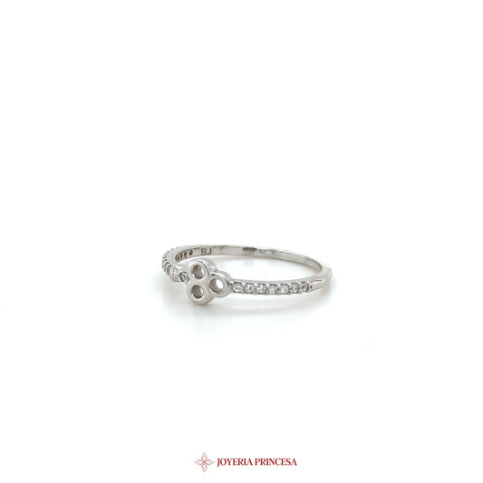 14K White Gold Triple Stone Ring with Braided Band