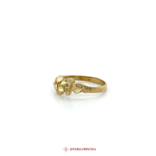 10K Gold Cluster Ring with Textured Design