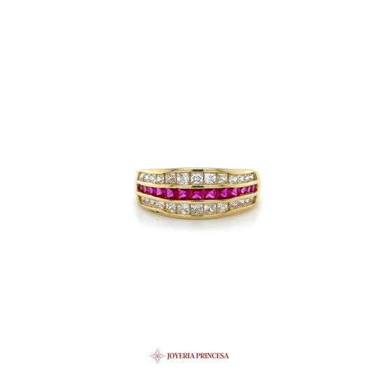 14K Gold Ring with Red and Clear Zirconias (UN-1917)