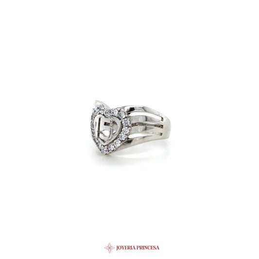 10K White Gold Heart Quinceanera Ring with Zirconias