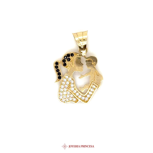 10K Gold Pendant Bautizo with Mother and Child Motif