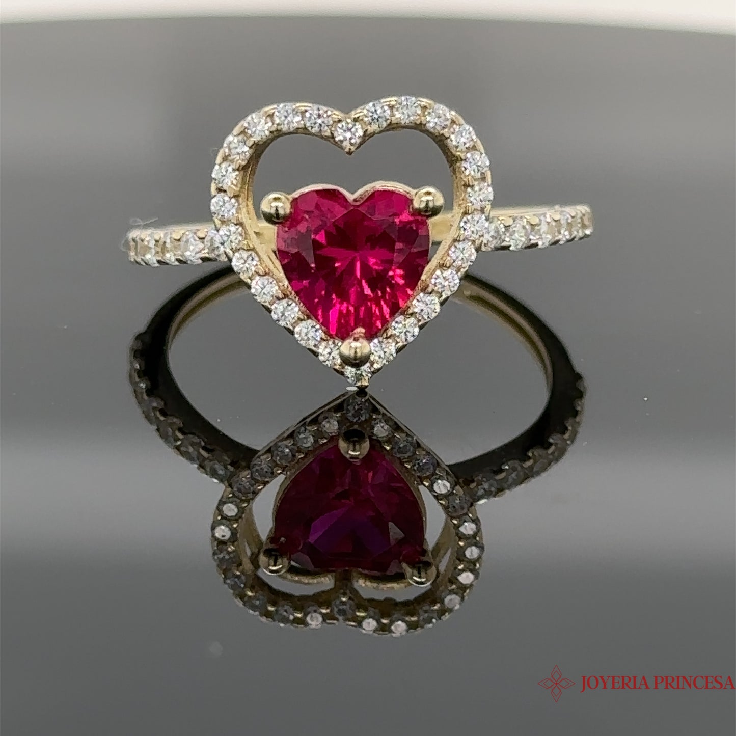 10K Double Heart Zirconia Ring