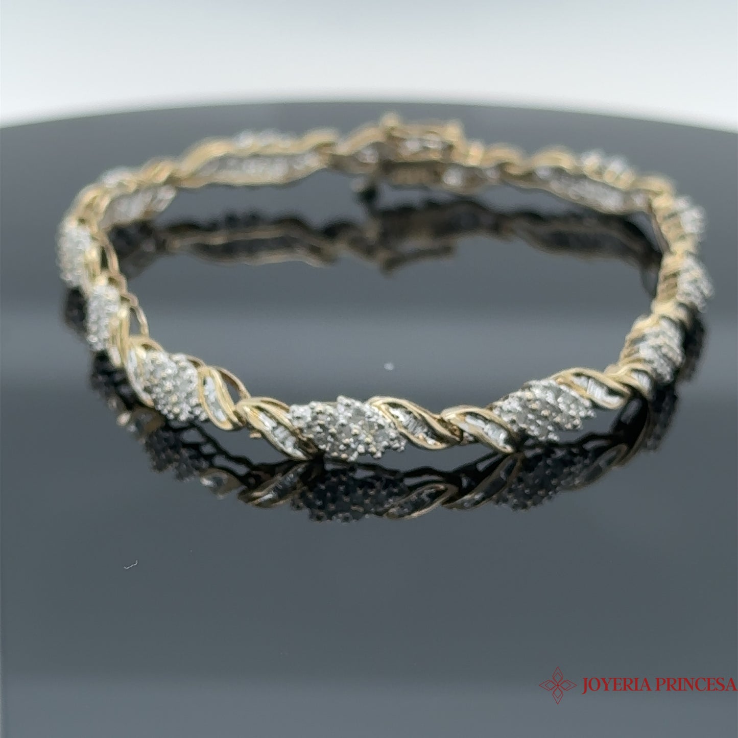 14K Diamond Twirly Gold Bracelet