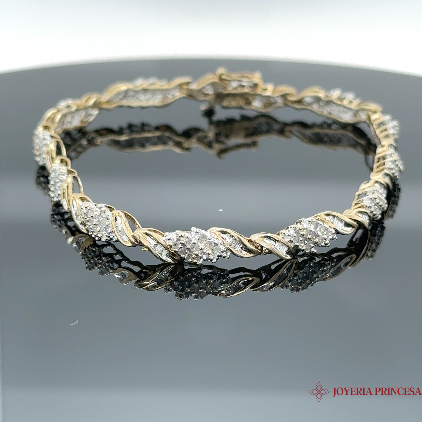 14K Diamond Twirly Gold Bracelet