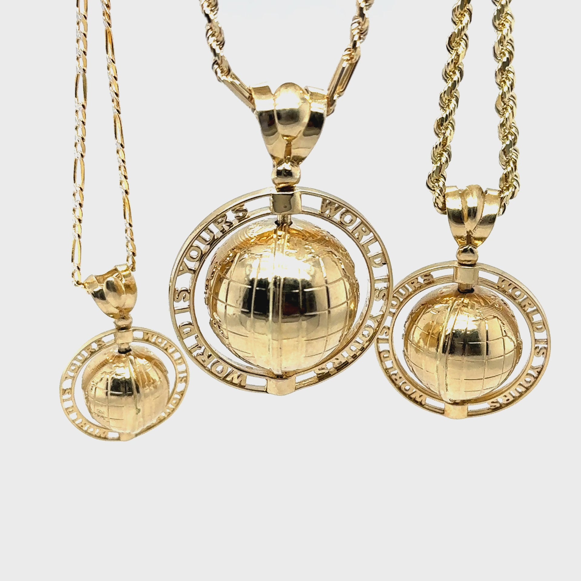 14K World is Yours Pendant – JoyeriaPrincesa, image size:1920x1920
