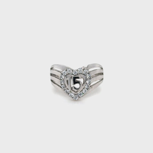 10K White Gold Quinceañera Heart Ring with Gemstone Embellishments