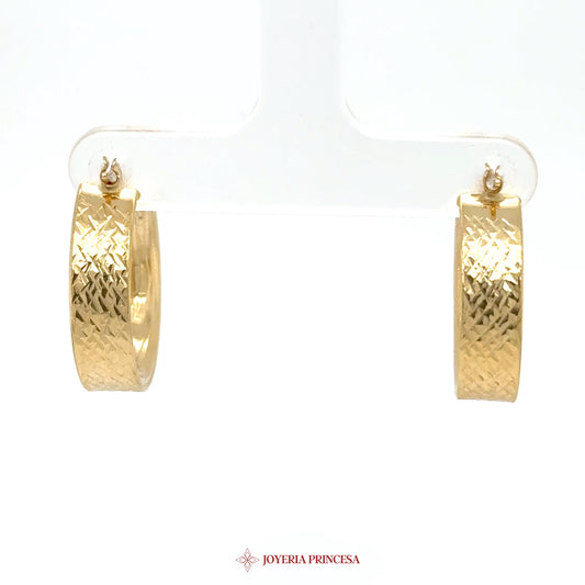 14K Gold Textured Hoop Earrings (UN-2549)