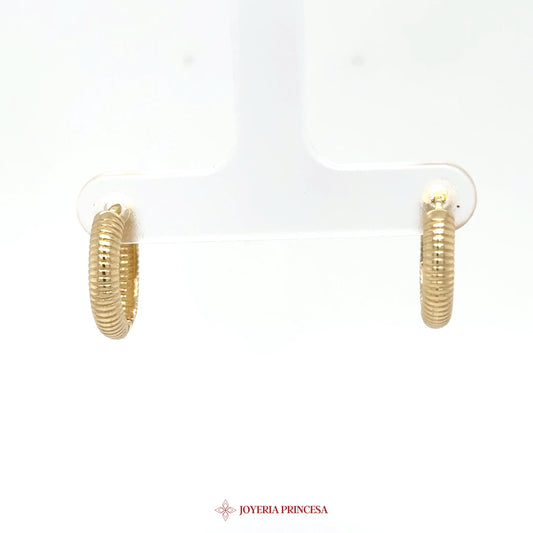 14K Gold Textured Huggie Earrings [UN-2622]