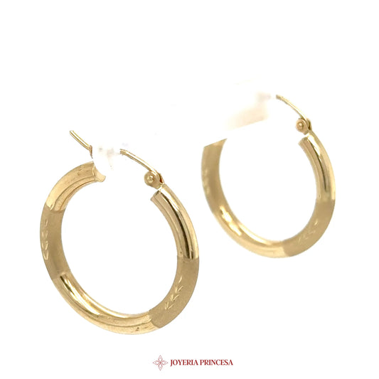 14K Gold Textured Hoop Earrings (UN-2553)