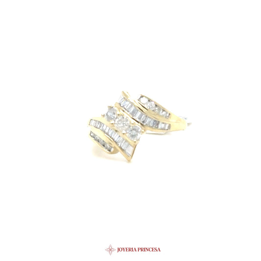 10K Diamond Wave Ring with Baguette and Round Stones