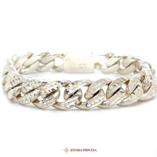 7in 11.8mm Silver Bracelet with Twisted Links and Sparkling CZ Stones